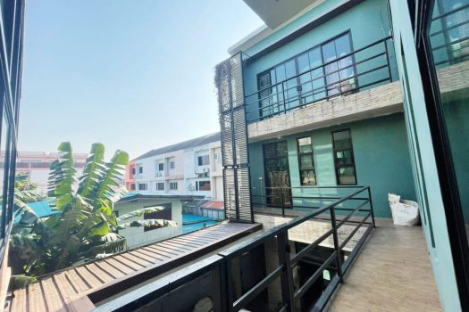 ขายราคาดีมาก คุ้มสุดๆ โฮมออฟฟิส 3.5 ชั้น ซอย ลาดพร้าว วังหิน 80