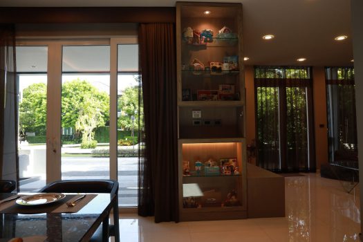 ขายบ้านเดี่ยว 2 ชั้น ใจกลางลาดพร้าว ซอย 1 โครงการ The Gallery House Pattern วิวสวน ขนาด 58 ตร.ว. 300 ตร.ม. ตกแต่งครบ พร้อมอยู่