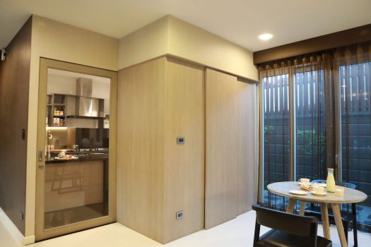 ขายบ้านเดี่ยว 2 ชั้น ใจกลางลาดพร้าว ซอย 1 โครงการ The Gallery House Pattern วิวสวน ขนาด 58 ตร.ว. 300 ตร.ม. ตกแต่งครบ พร้อมอยู่