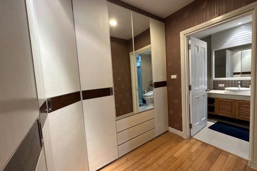 ขายราคาดีมาก คอนโด เดอะไรส์ 39 คอนโดใจกลางสุขุมวิท เดินทางสะดวก ห้องสวย สภาพดีมาก