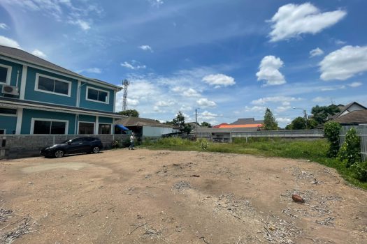 ขายที่ดินสวย สภาพแวดล้อมดี ทำเลเยี่ยม ขนาด 199 ตร.ว.ในซอย เรวดี 40 ทำเลดี เข้า ออก ได้ 2 ทาง ซอย เรวดี 40และ 42