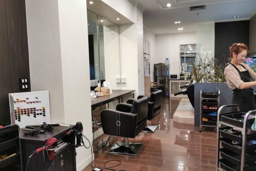 ห้องพาณิชย์ใต้คอนโด เซนทริค ซีน พหลโยธิน 9 พร้อมผู้เช่า ทำเลดีมากก ลงทุนได้ Yield สูงสุดๆ เดินทางสะดวกใกล้สถานีรถไฟฟ้า(BTS) อารีย์ และใกล้ถนนใหญ่เพียง 50 เมตร