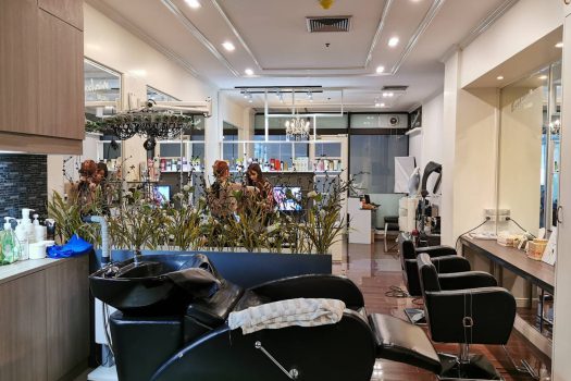 ห้องพาณิชย์ใต้คอนโด เซนทริค ซีน พหลโยธิน 9 พร้อมผู้เช่า ทำเลดีมากก ลงทุนได้ Yield สูงสุดๆ เดินทางสะดวกใกล้สถานีรถไฟฟ้า(BTS) อารีย์ และใกล้ถนนใหญ่เพียง 50 เมตร