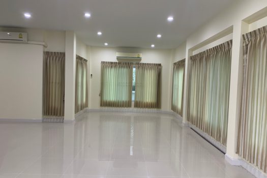 บ้านเดี่ยว Perfect Place 2 รามคำแหง 174 บ้านสวย หลังมุม พื้นที่กว้าง ร่มรื่น ใกล้รถไฟฟ้า หิ้วกระเป๋าอยู่ได้เลย ราคานี้ อยู่เองก็คุ้ม ลงทุนก็คุ้มค่า