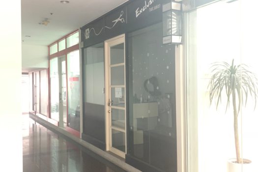 ห้องพาณิชย์ใต้คอนโด เซนทริค ซีน พหลโยธิน 9 พร้อมผู้เช่า ทำเลดีมากก ลงทุนได้ Yield สูงสุดๆ เดินทางสะดวกใกล้สถานีรถไฟฟ้า(BTS) อารีย์ และใกล้ถนนใหญ่เพียง 50 เมตร