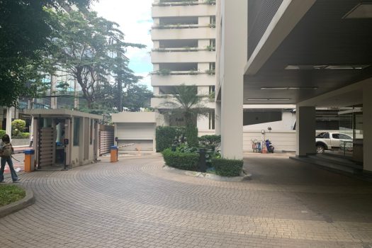 ห้องพาณิชย์ใต้คอนโด เซนทริค ซีน พหลโยธิน 9 พร้อมผู้เช่า ทำเลดีมากก ลงทุนได้ Yield สูงสุดๆ เดินทางสะดวกใกล้สถานีรถไฟฟ้า(BTS) อารีย์ และใกล้ถนนใหญ่เพียง 50 เมตร