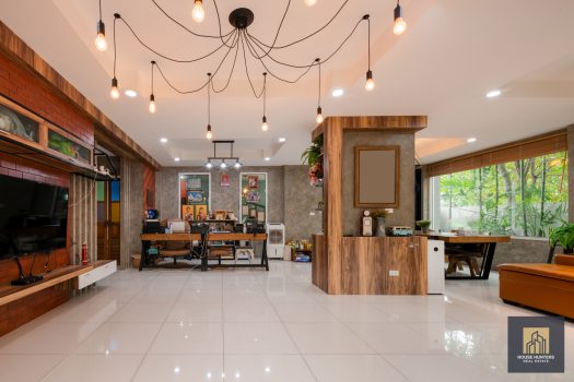 ขายบ้านเดี่ยว วิลล่า รามอินทรา 76.6 ตร.ว. หลังมุม แต่งสวย สไตล์ Modern Loft สภาพดีมาก พร้อมอยู่ การเดินทางสะดวกสบายเข้า-ออกได้หลายเส้นทาง