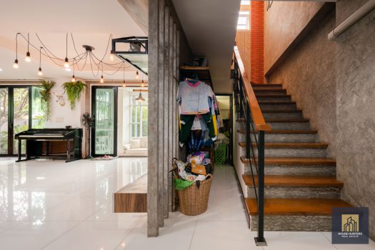 ขายบ้านเดี่ยว วิลล่า รามอินทรา 76.6 ตร.ว. หลังมุม แต่งสวย สไตล์ Modern Loft สภาพดีมาก พร้อมอยู่ การเดินทางสะดวกสบายเข้า-ออกได้หลายเส้นทาง