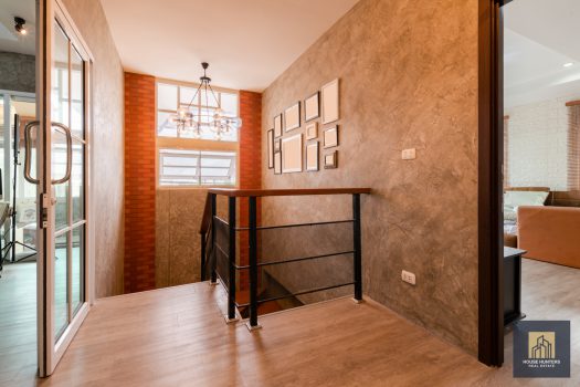 ขายบ้านเดี่ยว วิลล่า รามอินทรา 76.6 ตร.ว. หลังมุม แต่งสวย สไตล์ Modern Loft สภาพดีมาก พร้อมอยู่ การเดินทางสะดวกสบายเข้า-ออกได้หลายเส้นทาง