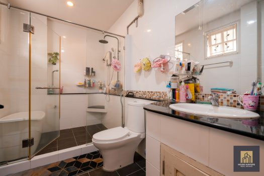 ขายบ้านเดี่ยว วิลล่า รามอินทรา 76.6 ตร.ว. หลังมุม แต่งสวย สไตล์ Modern Loft สภาพดีมาก พร้อมอยู่ การเดินทางสะดวกสบายเข้า-ออกได้หลายเส้นทาง