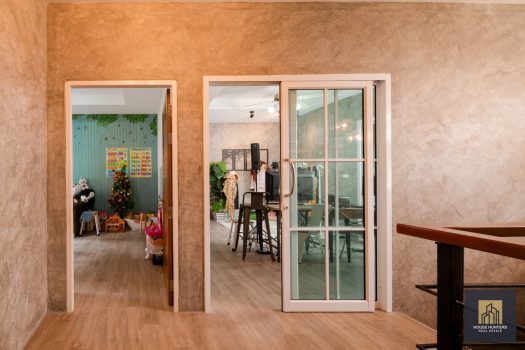 ขายบ้านเดี่ยว วิลล่า รามอินทรา 76.6 ตร.ว. หลังมุม แต่งสวย สไตล์ Modern Loft สภาพดีมาก พร้อมอยู่ การเดินทางสะดวกสบายเข้า-ออกได้หลายเส้นทาง