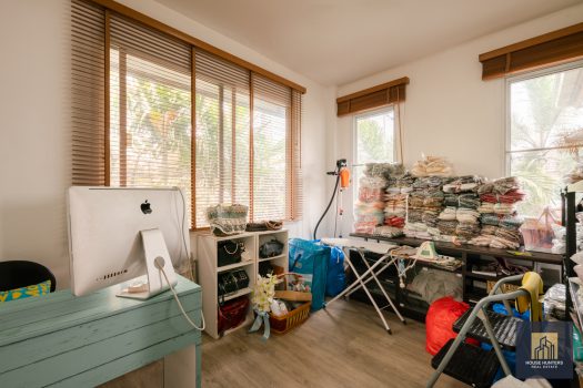 ขายบ้านเดี่ยว วิลล่า รามอินทรา 76.6 ตร.ว. หลังมุม แต่งสวย สไตล์ Modern Loft สภาพดีมาก พร้อมอยู่ การเดินทางสะดวกสบายเข้า-ออกได้หลายเส้นทาง