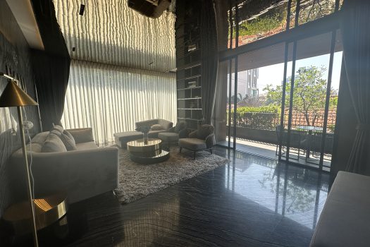 ขาย Kalm Penthouse คอนโดสุดหรู 2 ห้องนอน 101.22 ตร.ม. เงียบสงบ ทำเลใจกลางเมือง เดินทางสะดวก เลี้ยงสัตว์ได้