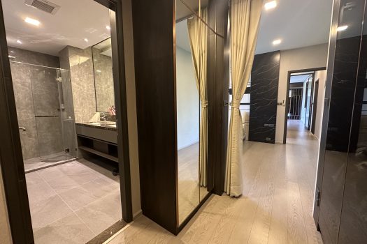 ขาย Kalm Penthouse คอนโดสุดหรู 2 ห้องนอน 101.22 ตร.ม. เงียบสงบ ทำเลใจกลางเมือง เดินทางสะดวก เลี้ยงสัตว์ได้