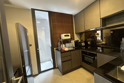 ขาย Kalm Penthouse คอนโดสุดหรู 2 ห้องนอน 101.22 ตร.ม. เงียบสงบ ทำเลใจกลางเมือง เดินทางสะดวก เลี้ยงสัตว์ได้