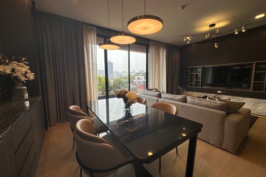 ขาย Kalm Penthouse คอนโดสุดหรู 2 ห้องนอน 101.22 ตร.ม. ห้องสวยมากกก แต่งครบ พร้อมอยู่ ทำเลใจกลางเมือง เดินทางสะดวก เลี้ยงสัตว์ได้