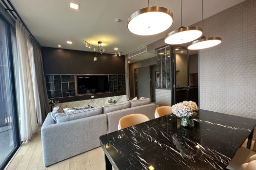 ขาย Kalm Penthouse คอนโดสุดหรู 2 ห้องนอน 101.22 ตร.ม. ห้องสวยมากกก แต่งครบ พร้อมอยู่ ทำเลใจกลางเมือง เดินทางสะดวก เลี้ยงสัตว์ได้