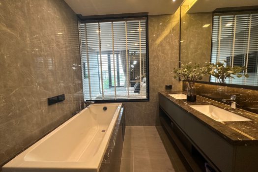 ขาย Kalm Penthouse คอนโดสุดหรู 2 ห้องนอน 101.22 ตร.ม. ห้องสวยมากกก แต่งครบ พร้อมอยู่ ทำเลใจกลางเมือง เดินทางสะดวก เลี้ยงสัตว์ได้