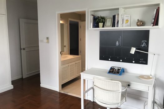 เช่า คอนโด Tower Park 3 ห้องนอน 3 ห้องน้ำ 265 ตร.ม. ชั้น 5 แต่งสวย ใกล้ BTS นานา