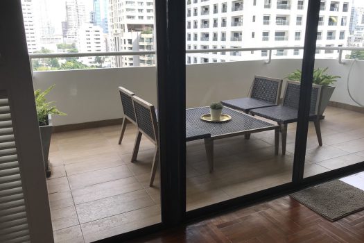 เช่า คอนโด Tower Park 3 ห้องนอน 3 ห้องน้ำ 265 ตร.ม. ชั้น 5 แต่งสวย ใกล้ BTS นานา