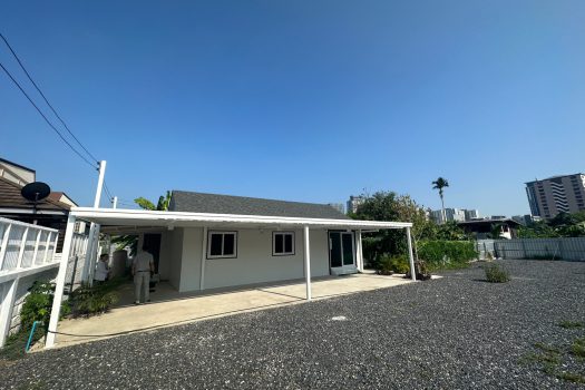 ขายที่ดินสวย พร้อมบ้าน Knock down 1 หลัง สภาพแวดล้อมดี ทำเลเยี่ยม ขนาด 199 ตร.ว.ในซอย เรวดี 42 ทำเลดี เข้า ออก ได้ 2 ทาง ซอย เรวดี 40และ 42 🔥🔥