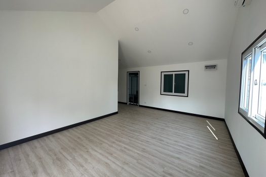 ขายที่ดินสวย พร้อมบ้าน Knock down 1 หลัง สภาพแวดล้อมดี ทำเลเยี่ยม ขนาด 199 ตร.ว.ในซอย เรวดี 42 ทำเลดี เข้า ออก ได้ 2 ทาง ซอย เรวดี 40และ 42 🔥🔥