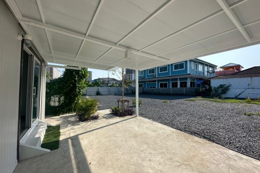 ขายที่ดินสวย พร้อมบ้าน Knock down 1 หลัง สภาพแวดล้อมดี ทำเลเยี่ยม ขนาด 199 ตร.ว.ในซอย เรวดี 42 ทำเลดี เข้า ออก ได้ 2 ทาง ซอย เรวดี 40และ 42 🔥🔥