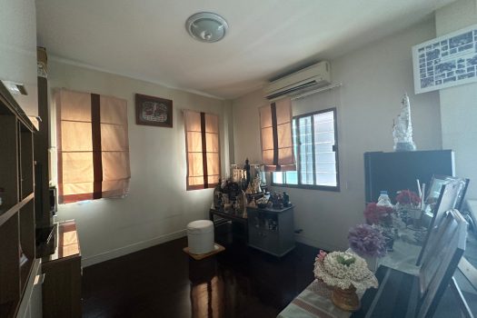 ขายบ้านเดี่ยว เศรษฐสิริ ประชาชื่น เรสซิเดนซ์ 3 บ้านสวย หลังมุม ขนาด 84.8 ตร.ว.