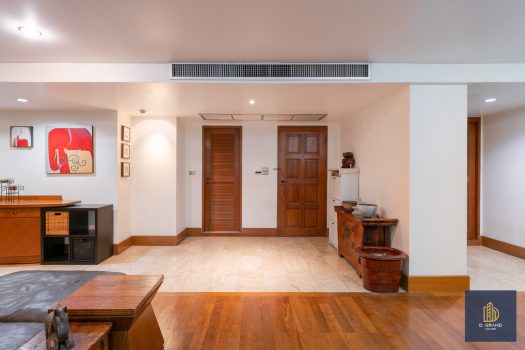 ขาย คอนโด The Concord Sukhumvit 15 (สุขุมวิท 15) คอนโดหรู พื้นที่ใหญ่ ใจกลางเมือง ใกล้ รถไฟฟ้า นานา