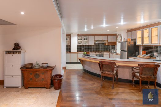 ขาย คอนโด The Concord Sukhumvit 15 (สุขุมวิท 15) คอนโดหรู พื้นที่ใหญ่ ใจกลางเมือง ใกล้ รถไฟฟ้า นานา