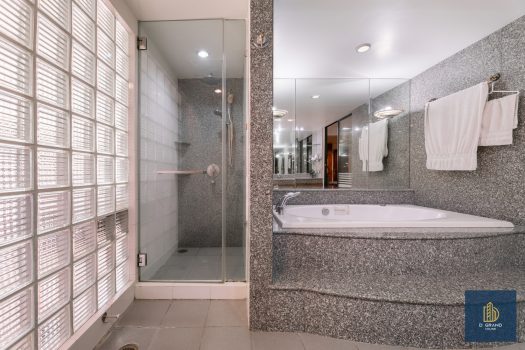 ขาย คอนโด The Concord Sukhumvit 15 (สุขุมวิท 15) คอนโดหรู พื้นที่ใหญ่ ใจกลางเมือง ใกล้ รถไฟฟ้า นานา