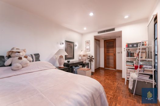 ขาย คอนโด The Concord Sukhumvit 15 (สุขุมวิท 15) คอนโดหรู พื้นที่ใหญ่ ใจกลางเมือง ใกล้ รถไฟฟ้า นานา