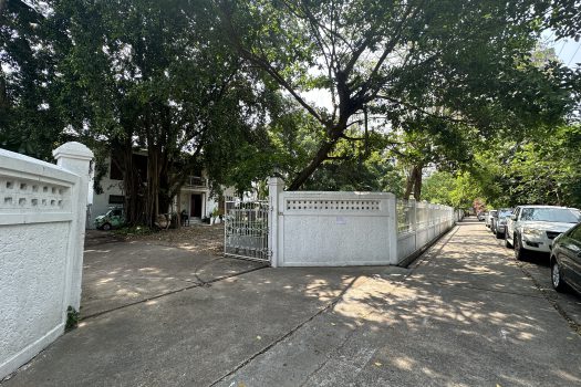 ให้เช่า ที่ดิน 400 ตร.ว. พร้อมบ้าน ในซอยประดิพัทธ์ ทำเลดี ทำร้านอาหาร คาเฟ่ ทำสตูดิโอ ถ่ายหนัง