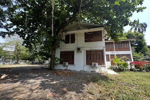 ให้เช่า ที่ดิน 400 ตร.ว. พร้อมบ้าน ในซอยประดิพัทธ์ ทำเลดี ทำร้านอาหาร คาเฟ่ ทำสตูดิโอ ถ่ายหนัง