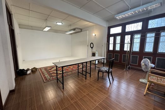 ให้เช่า ที่ดิน 400 ตร.ว. พร้อมบ้าน ในซอยประดิพัทธ์ ทำเลดี ทำร้านอาหาร คาเฟ่ ทำสตูดิโอ ถ่ายหนัง