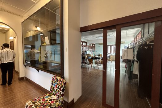 ให้เช่า ที่ดิน 400 ตร.ว. พร้อมบ้าน ในซอยประดิพัทธ์ ทำเลดี ทำร้านอาหาร คาเฟ่ ทำสตูดิโอ ถ่ายหนัง