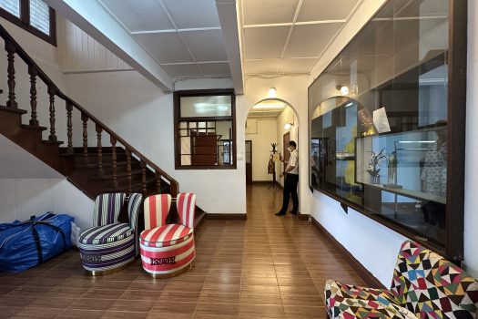 ให้เช่า ที่ดิน 400 ตร.ว. พร้อมบ้าน ในซอยประดิพัทธ์ ทำเลดี ทำร้านอาหาร คาเฟ่ ทำสตูดิโอ ถ่ายหนัง