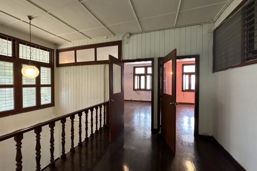 ให้เช่า ที่ดิน 400 ตร.ว. พร้อมบ้าน ในซอยประดิพัทธ์ ทำเลดี ทำร้านอาหาร คาเฟ่ ทำสตูดิโอ ถ่ายหนัง