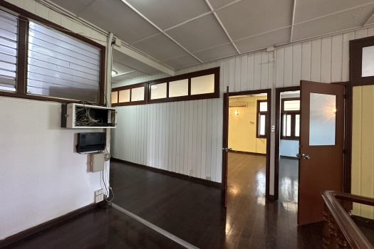 ให้เช่า ที่ดิน 400 ตร.ว. พร้อมบ้าน ในซอยประดิพัทธ์ ทำเลดี ทำร้านอาหาร คาเฟ่ ทำสตูดิโอ ถ่ายหนัง