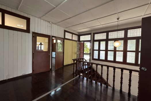 ให้เช่า ที่ดิน 400 ตร.ว. พร้อมบ้าน ในซอยประดิพัทธ์ ทำเลดี ทำร้านอาหาร คาเฟ่ ทำสตูดิโอ ถ่ายหนัง