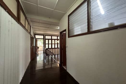 ให้เช่า ที่ดิน 400 ตร.ว. พร้อมบ้าน ในซอยประดิพัทธ์ ทำเลดี ทำร้านอาหาร คาเฟ่ ทำสตูดิโอ ถ่ายหนัง