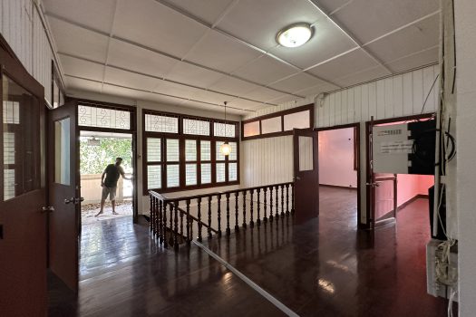 ให้เช่า ที่ดิน 400 ตร.ว. พร้อมบ้าน ในซอยประดิพัทธ์ ทำเลดี ทำร้านอาหาร คาเฟ่ ทำสตูดิโอ ถ่ายหนัง