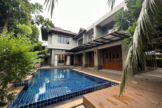For Rent: ให้เช่า – บ้านเดี่ยว 2 ชั้น หมู่บ้านอารียา สวนา 1 บ้านสวย สไตล์รีสอร์ท พร้อมสระว่ายน้ำในตัว บ้านติดถนนเกษตร-นวมินทร์ เดินทางสะดวกมาก