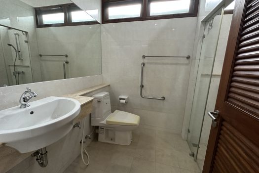 For Rent: ให้เช่า – บ้านเดี่ยว 2 ชั้น หมู่บ้านอารียา สวนา 1 บ้านสวย สไตล์รีสอร์ท พร้อมสระว่ายน้ำในตัว บ้านติดถนนเกษตร-นวมินทร์ เดินทางสะดวกมาก