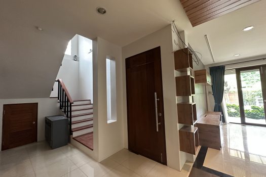 For Rent: ให้เช่า – บ้านเดี่ยว 2 ชั้น หมู่บ้านอารียา สวนา 1 บ้านสวย สไตล์รีสอร์ท พร้อมสระว่ายน้ำในตัว บ้านติดถนนเกษตร-นวมินทร์ เดินทางสะดวกมาก