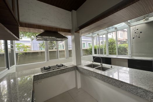 For Rent: ให้เช่า – บ้านเดี่ยว 2 ชั้น หมู่บ้านอารียา สวนา 1 บ้านสวย สไตล์รีสอร์ท พร้อมสระว่ายน้ำในตัว บ้านติดถนนเกษตร-นวมินทร์ เดินทางสะดวกมาก