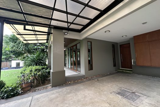 For Rent: ให้เช่า – บ้านเดี่ยว 2 ชั้น หมู่บ้านอารียา สวนา 1 บ้านสวย สไตล์รีสอร์ท พร้อมสระว่ายน้ำในตัว บ้านติดถนนเกษตร-นวมินทร์ เดินทางสะดวกมาก