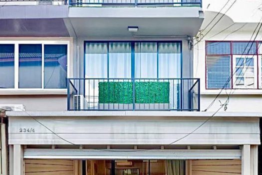 ขายพร้อมผู้เช่า Townhome สุขุมวิท 65 4 ห้องนอน 3 ห้องน้ำ 19 ตร.ว.