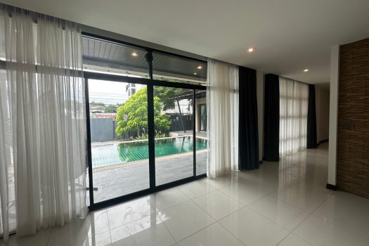 For RENT: ให้เช่า บ้านเดี่ยว ซอย อ่อนนุช 53 ทำเลดี 6 ห้องนอน เหมาะสำหรับครอบครัวใหญ่ Function ครบ พร้อมสระว่ายน้ำส่วนตัว 🏡