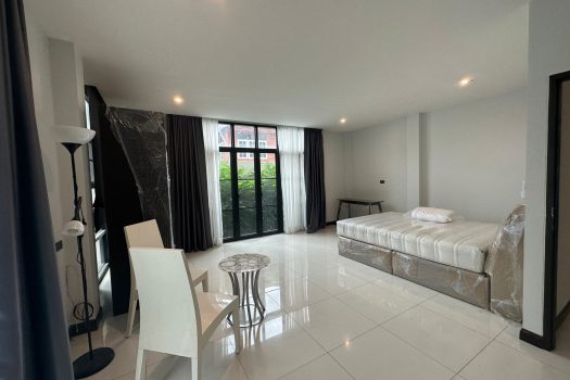 For RENT: ให้เช่า บ้านเดี่ยว ซอย อ่อนนุช 53 ทำเลดี 6 ห้องนอน เหมาะสำหรับครอบครัวใหญ่ Function ครบ พร้อมสระว่ายน้ำส่วนตัว 🏡